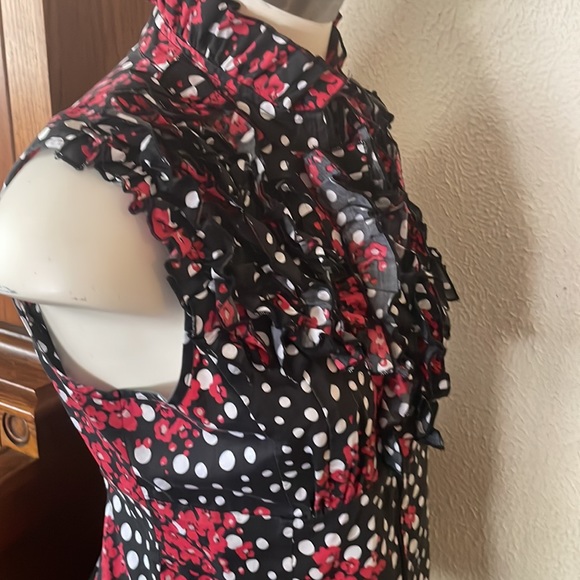 DS By Debbie Shuchat Sleeveless Ruffled Top Front Zipper Closure - Picture 5 of 6